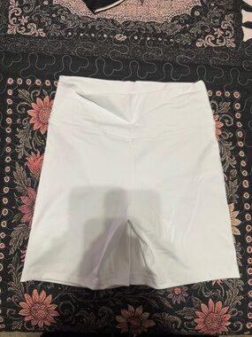 Muscle Nation white Shorts